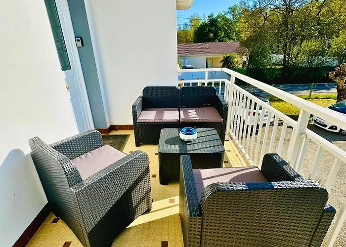 Soleil Levant- Appt Famille, Jardin, Proche Plages Apartment *